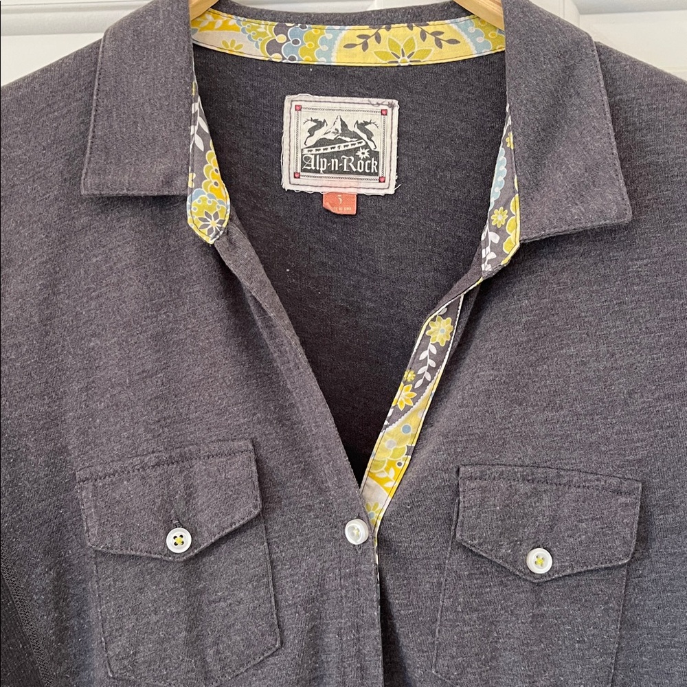 Alp n Rock Charcoal grey women’s blouse with embroidered logo, patch on sleeve - Picture 2 of 5